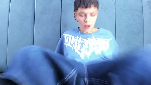 Megan Thompson  online show from 03/29/26, 02:35