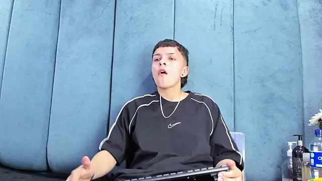 Megan Thompson  online show from 02/18/26, 02:20