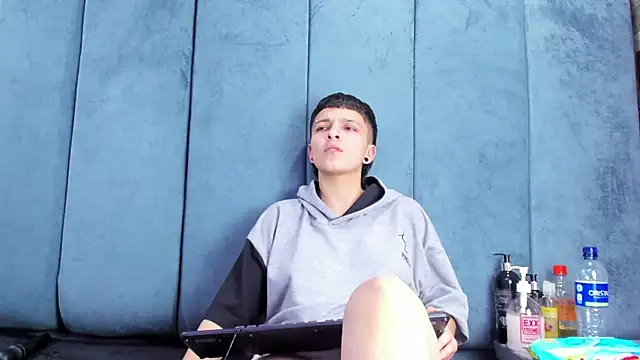 Megan Thompson  online show from 03/21/26, 08:30