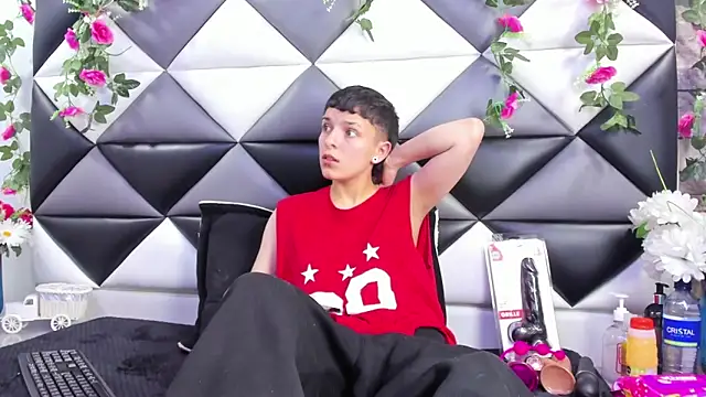 Snapshot of Megan_Thompson_ chatting on 10/01/25, 02:27 Megan Thompson  online show from 10/01/25, 02:27