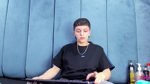 Megan Thompson  online show from 03/07/26, 02:18