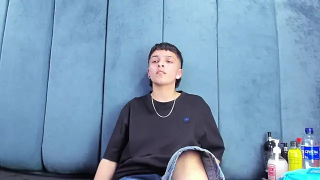 Megan Thompson  online show from 03/11/26, 02:27