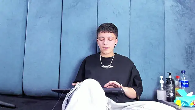 Megan Thompson  online show from 03/27/26, 08:37