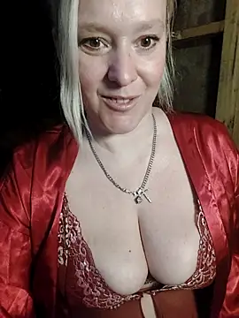 Snapshot of Bouncy-Bella28X chatting on 10/10/25, 07:31 Bouncy-Bella28X online show from 10/10/25, 07:31