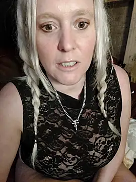 Snapshot of Bouncy-Bella28X chatting on 09/21/25, 01:16 Bouncy-Bella28X online show from 09/21/25, 01:16