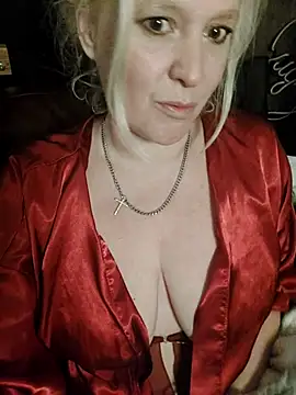 Snapshot of Bouncy-Bella28X chatting on 11/01/25, 08:41 Bouncy-Bella28X online show from 11/01/25, 08:41