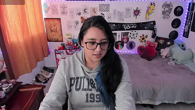 Cherry blush  online show from 04/03/26, 09:10