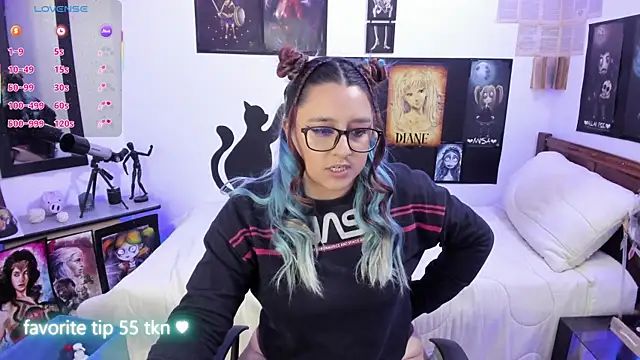 Cherry blush  online show from 11/19/25, 07:47