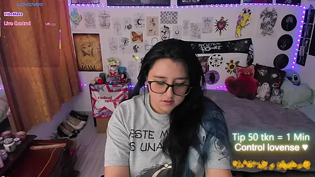 Cherry blush  online show from 04/13/26, 10:47