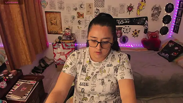 Cherry blush  online show from 03/03/26, 11:34