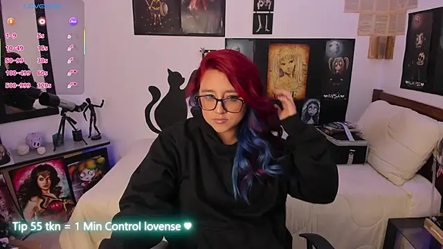 Cherry blush  online show from 11/27/25, 07:47