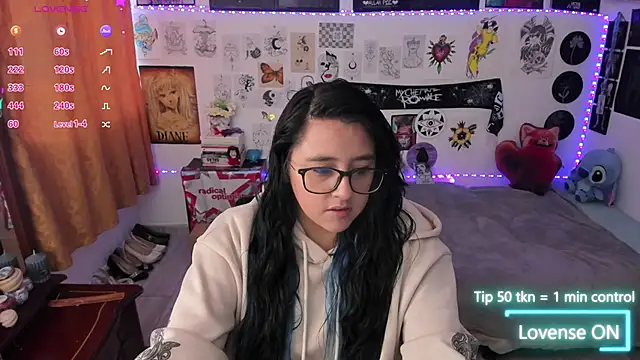 Cherry blush  online show from 05/05/26, 10:46