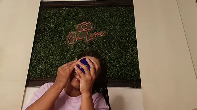 keyla mejia online show from 03/28/26, 12:06