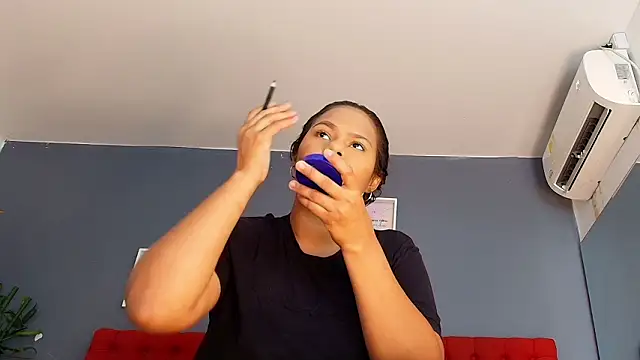 keyla mejia online show from 03/23/26, 12:05