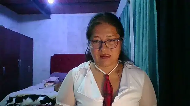 scarlett widow  online show from 11/09/25, 03:21