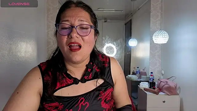 scarlett widow  online show from 06/03/26, 03:29
