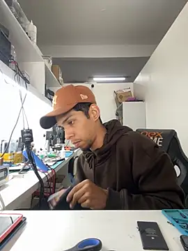 Oqui online show from 03/20/26, 07:37