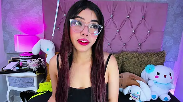 Snapshot of ZarahQueen chatting on 09/10/25, 10:09 ZarahQueen online show from 09/10/25, 10:09
