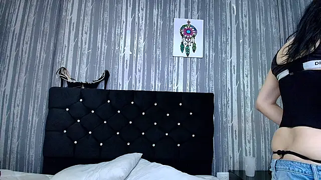 Alicee Moonn online show from 11/22/25, 07:13