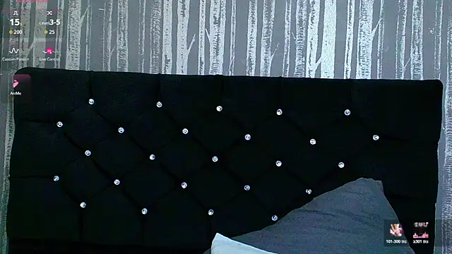 Alicee Moonn online show from 04/04/26, 07:53