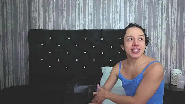 Alicee Moonn online show from 07/19/26, 05:42