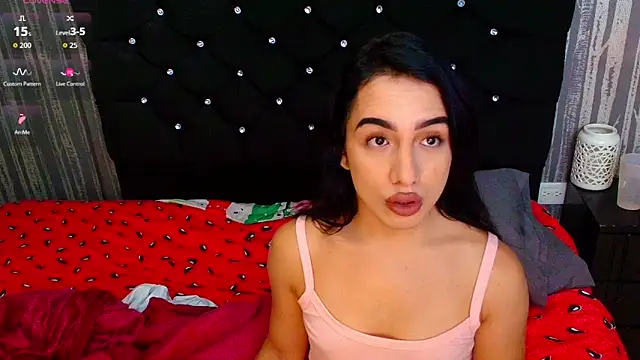 Alicee Moonn online show from 04/05/26, 12:01