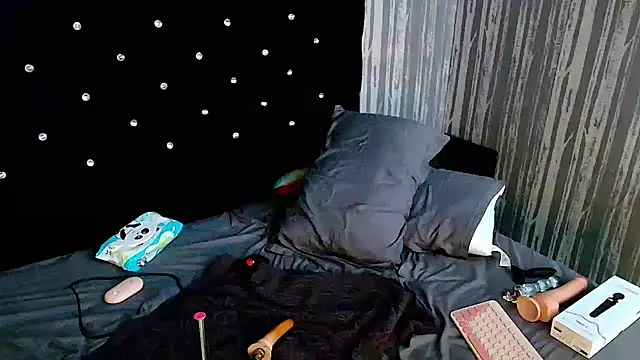 Alicee Moonn online show from 02/05/26, 09:16