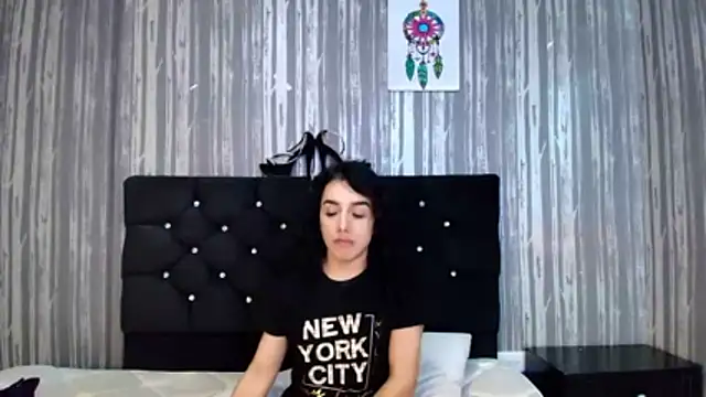 Alicee Moonn online show from 12/20/25, 12:24