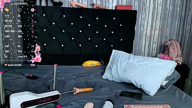 Alicee Moonn online show from 11/06/25, 07:45