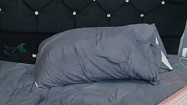 Alicee Moonn online show from 11/27/25, 08:48