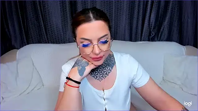 Bom Bon1 online show from 11/21/25, 03:00