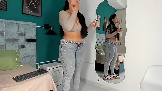 tamara lovv online show from 12/05/25, 12:15