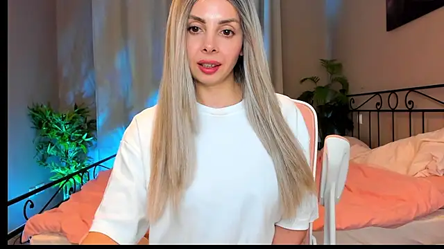 VelvetEliza online show from 04/03/26, 08:04