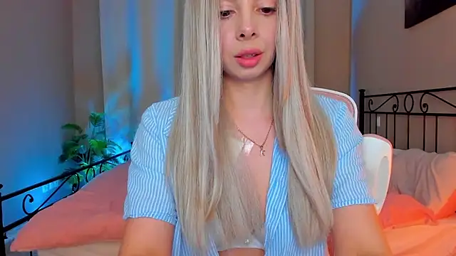 VelvetEliza online show from 12/01/25, 07:37