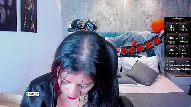 susanasmith18 online show from 10/31/25, 09:17