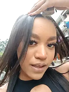 Snapshot of Kaylee_D__ chatting on 09/26/25, 07:32 Kaylee D   online show from 09/26/25, 07:32