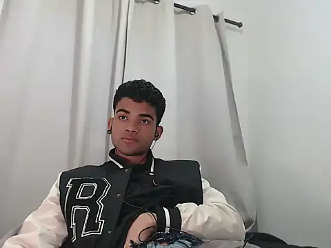 camillo beischel  online show from 09/30/25, 07:42