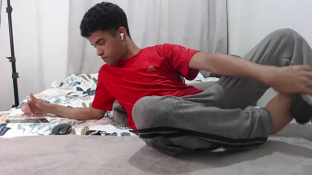 camillo beischel  online show from 11/18/25, 09:51