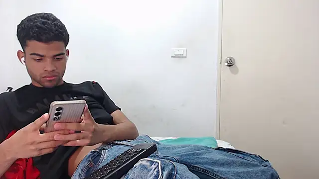 camillo beischel  online show from 01/14/26, 07:50