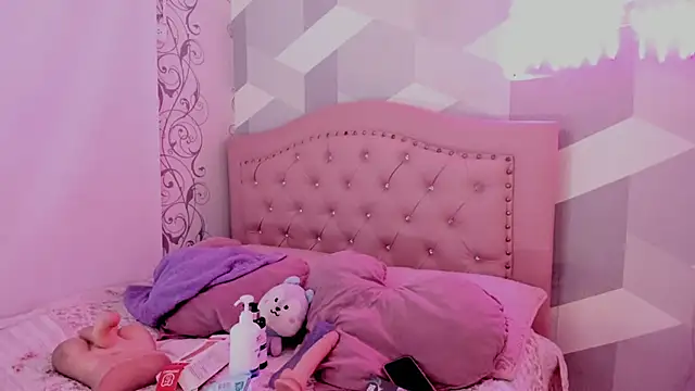 Snapshot of BiancaShermann chatting on 11/15/25, 03:38 BiancaShermann online show from 11/15/25, 03:38