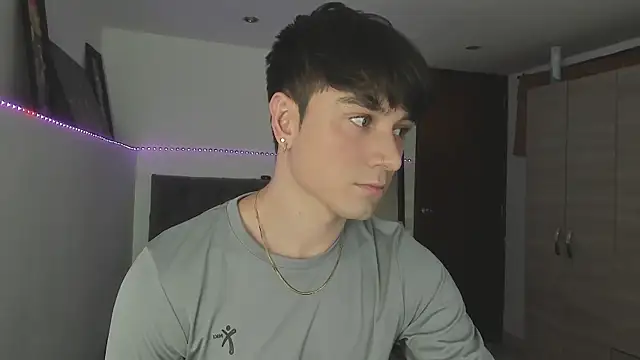 stevve 14 online show from 12/17/25, 03:11