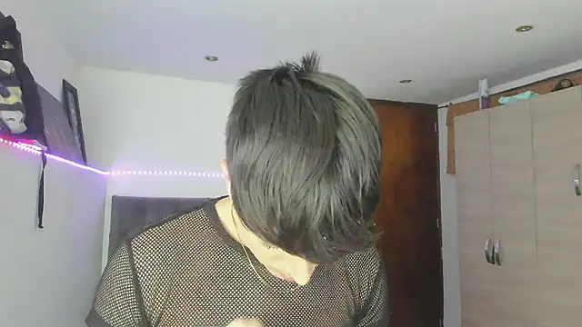 stevve 14 online show from 10/25/25, 03:49