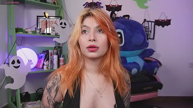 YunoRose  online show from 11/02/25, 03:33