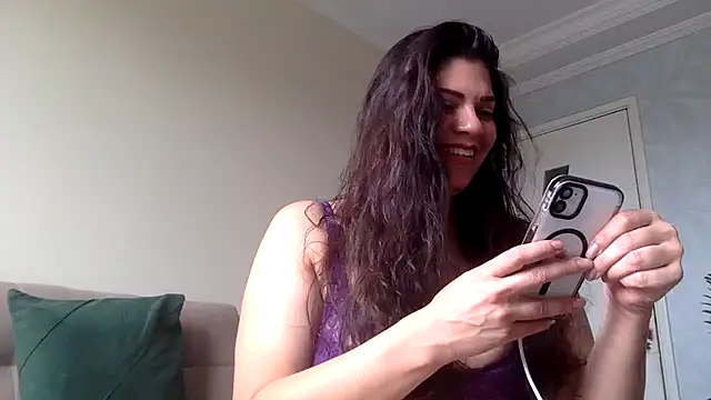 Snapshot of Melissa_Noir chatting on 10/15/25, 12:35 Melissa Noir online show from 10/15/25, 12:35