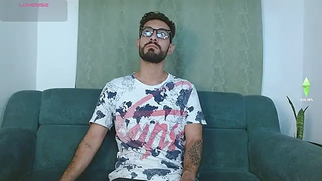 Snapshot of ReyPablo1 chatting on 10/09/25, 10:54 ReyPablo1 online show from 10/09/25, 10:54