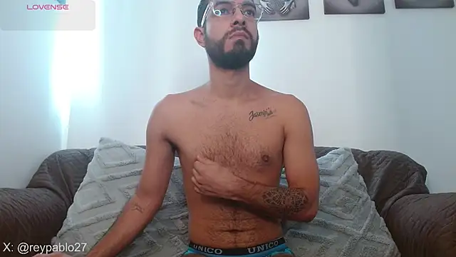 ReyPablo1 online show from 12/04/25, 03:44