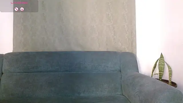 Snapshot of ReyPablo1 chatting on 09/15/25, 10:32 ReyPablo1 online show from 09/15/25, 10:32