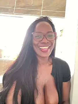 Snapshot of Bustykeyla chatting on 01/16/25, 10:12 Bustykeyla online show from 01/16/25, 10:12
