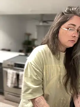 Alix Valentine online show from 03/16/26, 04:32