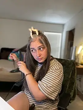 Alix Valentine online show from 04/19/26, 06:10